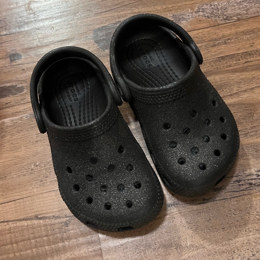 Toddler Crocs (sparkle black)